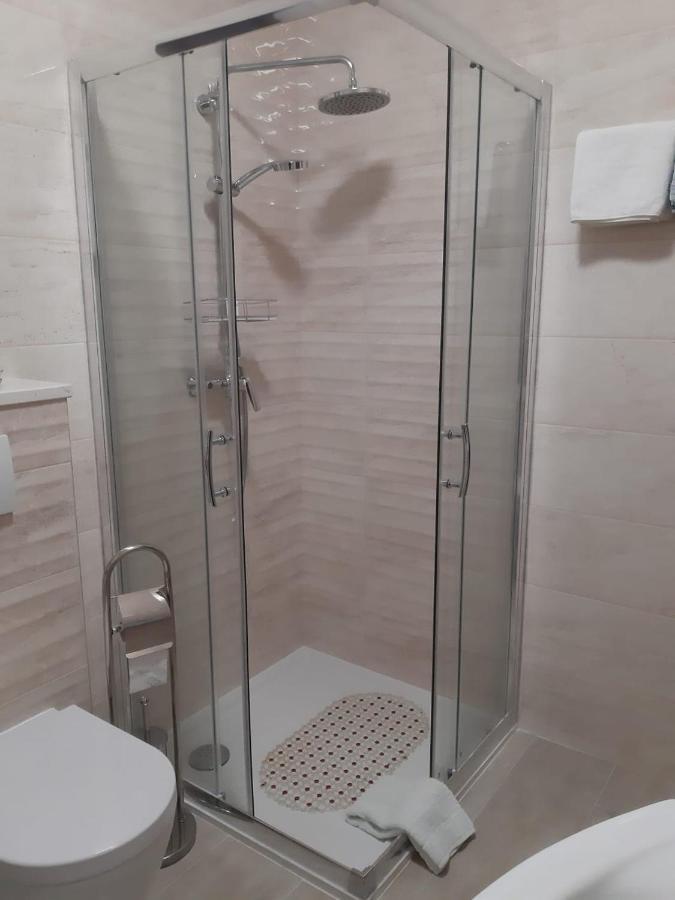 Apartments By The Sea Mavarstica, Ciovo - 2043 Trogir Zewnętrze zdjęcie